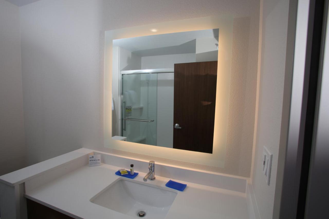 Holiday Inn Express - Mccook By Ihg Εξωτερικό φωτογραφία